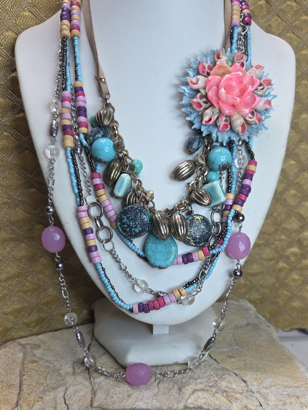 Bundle of 3 colorful necklaces with a vintage with a Shell brooch handmade
